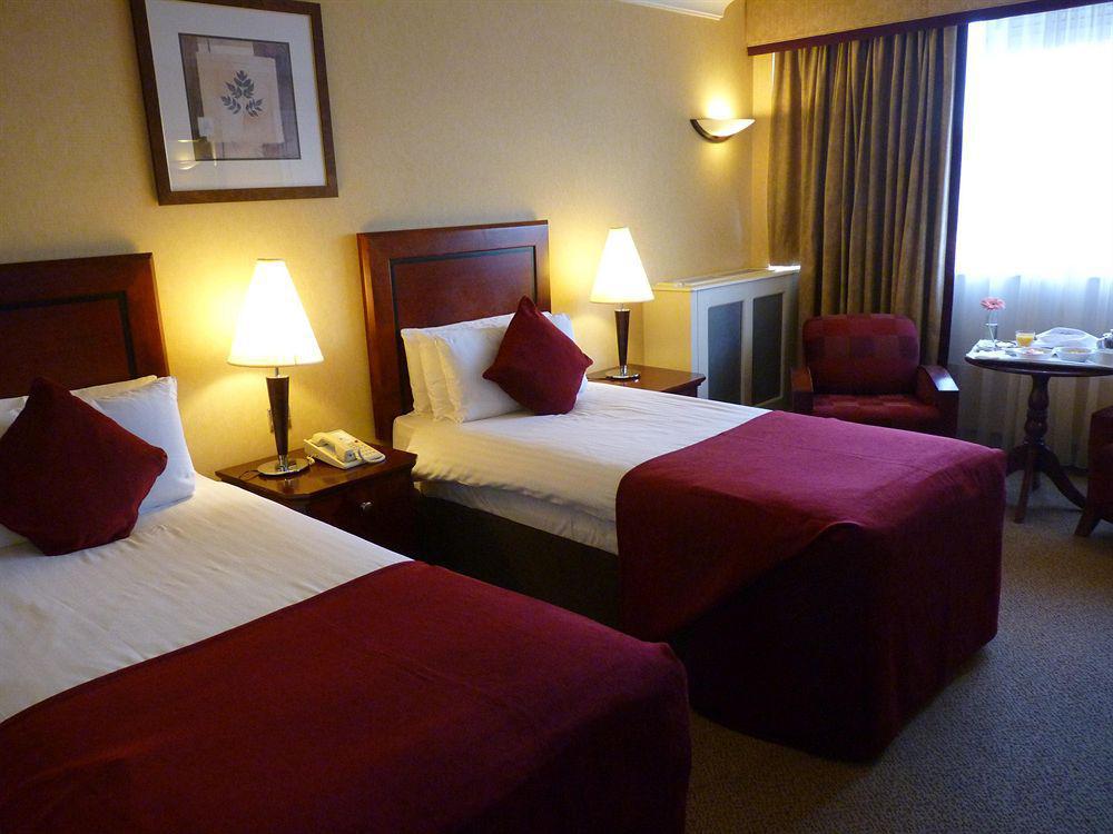 Clyde Court Hotel Dublin Exterior foto