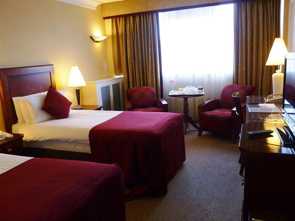 Clyde Court Hotel Dublin Exterior foto